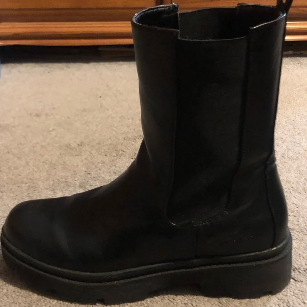 Halston Black Boots - Picture 3 of 7